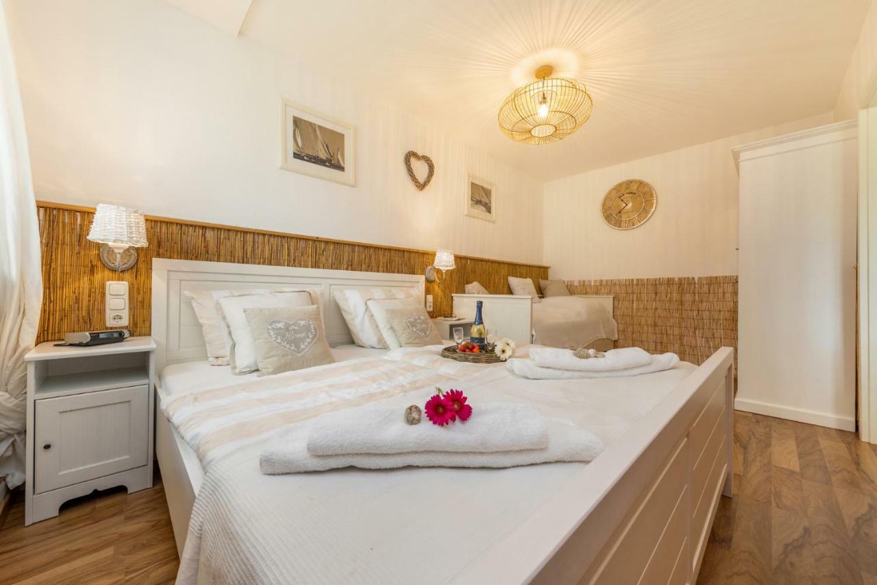 Ferienwohnung Ostseestrand Zingst Bagian luar foto